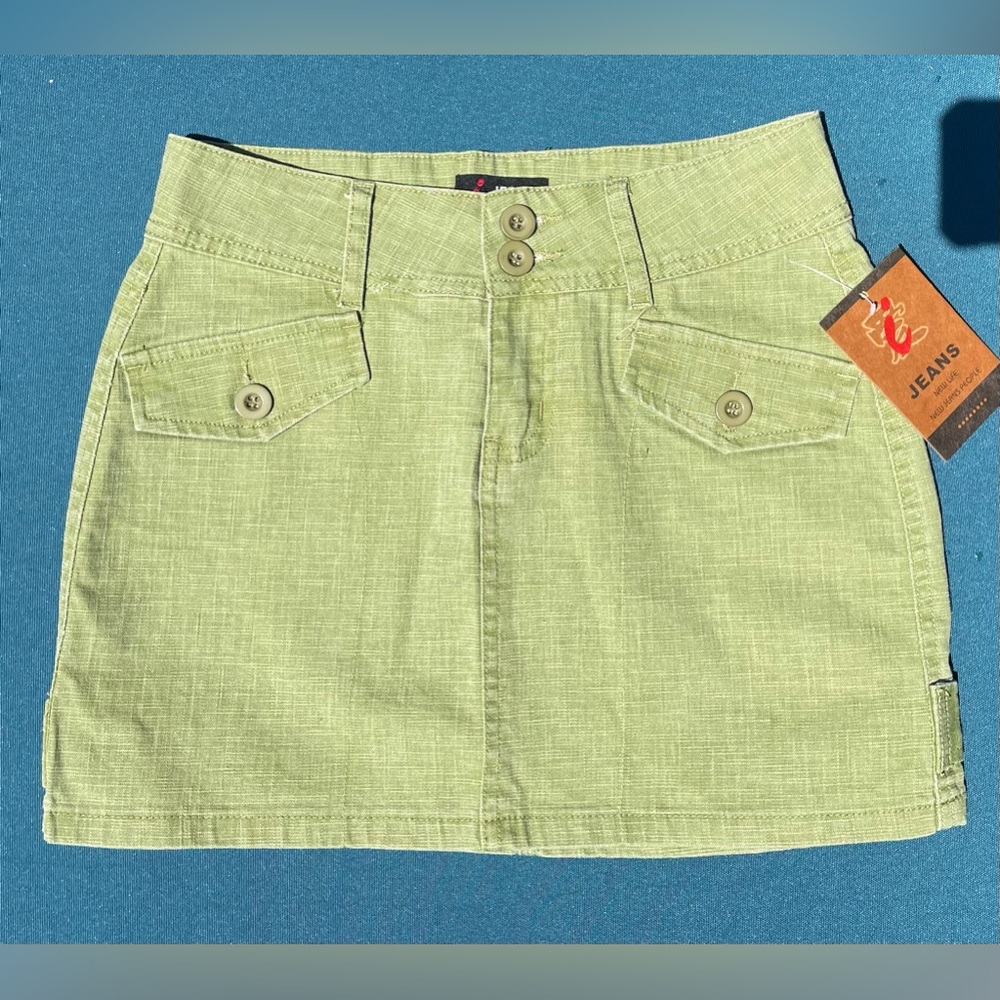 I Jeans New Life Grass Green Mini Skirt. Size 3/4 NWT